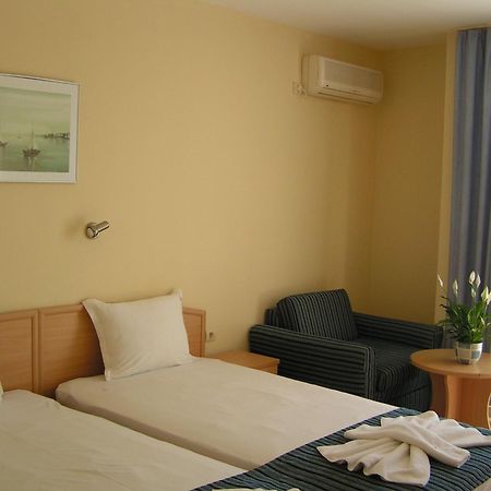 Hotel Briz Sozopol Esterno foto