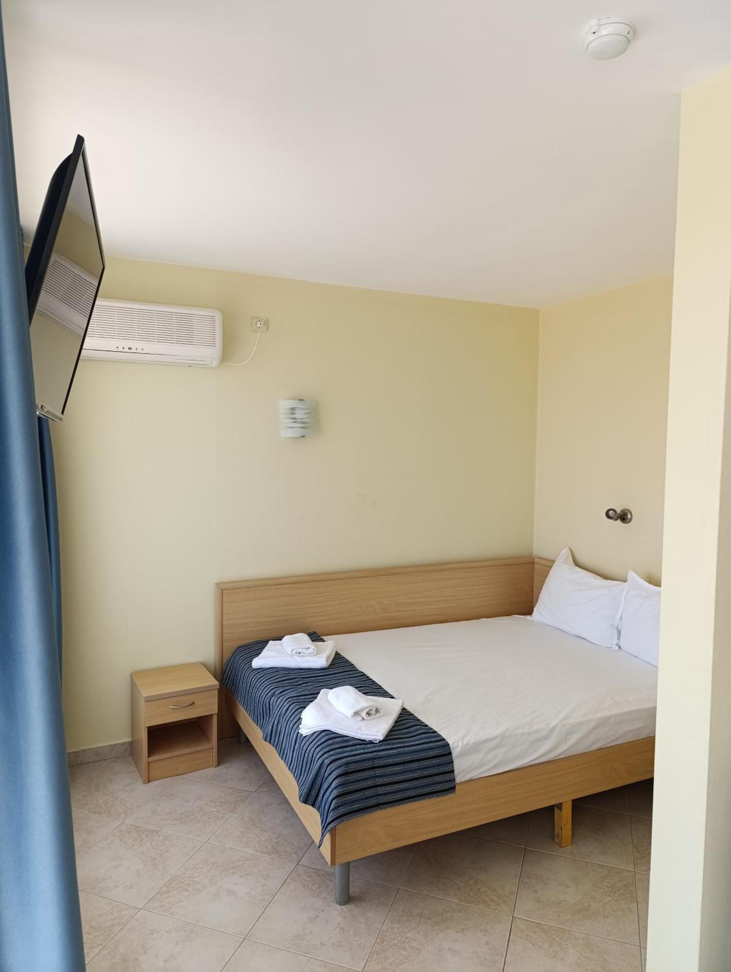 Hotel Briz Sozopol Esterno foto