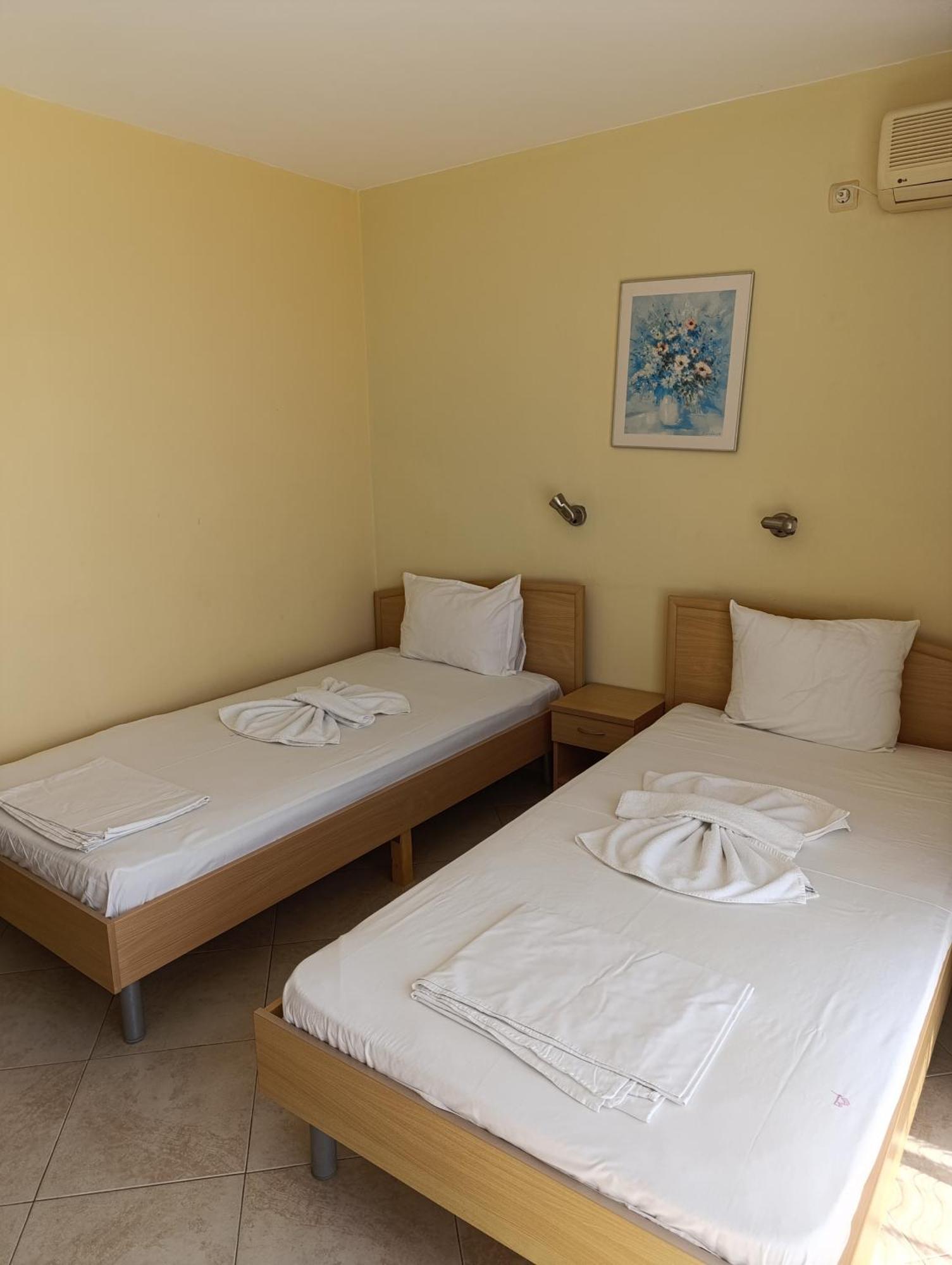 Hotel Briz Sozopol Esterno foto
